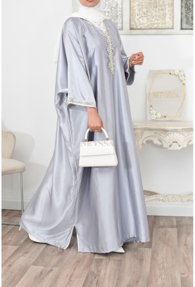 Abaya Gandoura in satin perfect for your parties and adapted to the Muslim woman