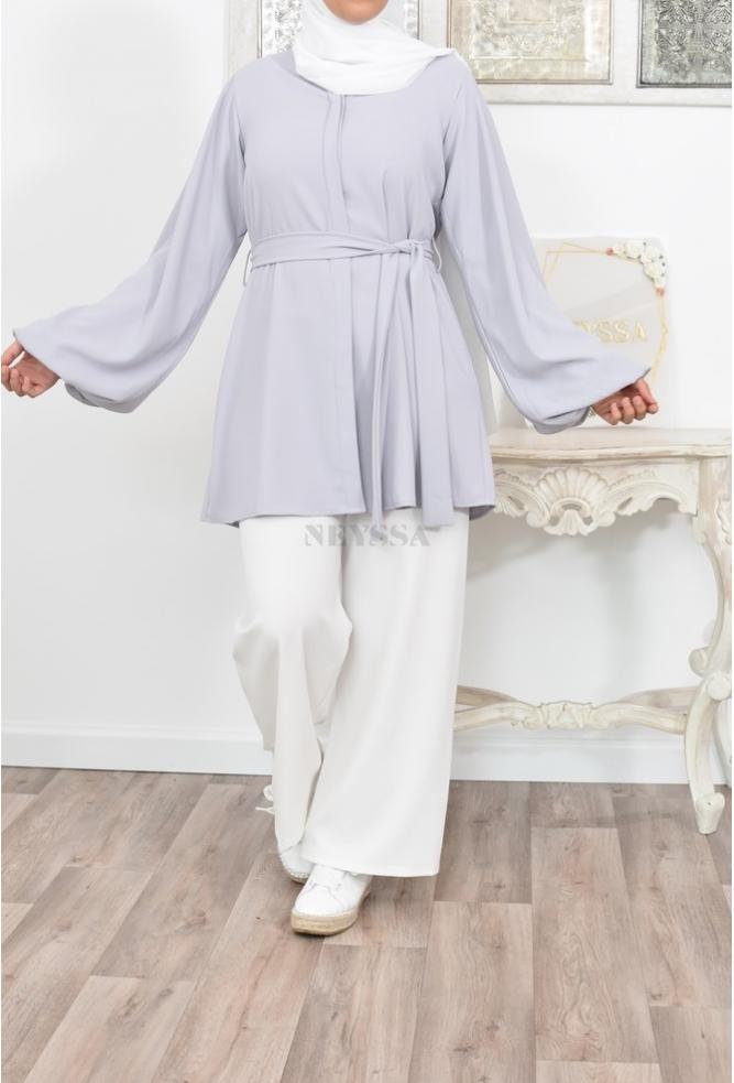 Long tunic with puffed sleeves