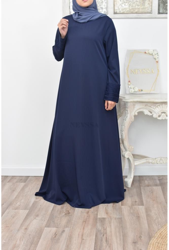 Abaya longue évasée moderne hijab