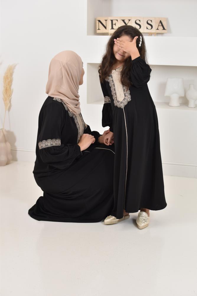 Abaya Eid im Stil eines marokkanischen Kaftans Joud schwarz