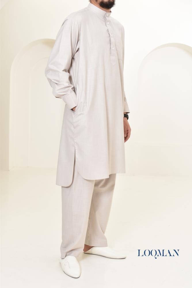 2-piece long-sleeved white Qamis